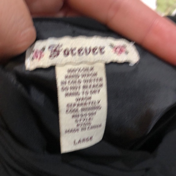 🎉LITTLE BLACK DRESS 🥂 - Picture 3 of 4